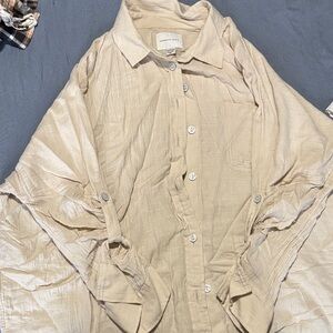 American Eagle Outfitters Light Tan Shirt